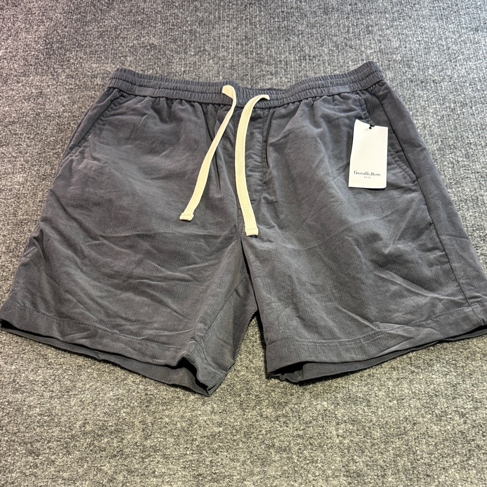 Goodlife Charcoal Ribbed Fabric Shorts with Cream Tag